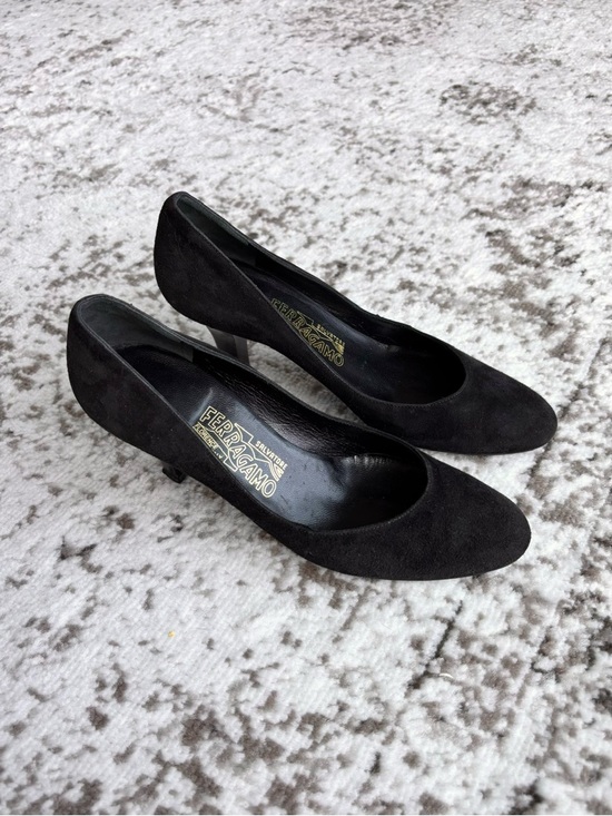 Salvatore Ferragamo Shoes - Vintage 90’s Salvatore Ferragamo Black Suede Mid-Heel Pumps